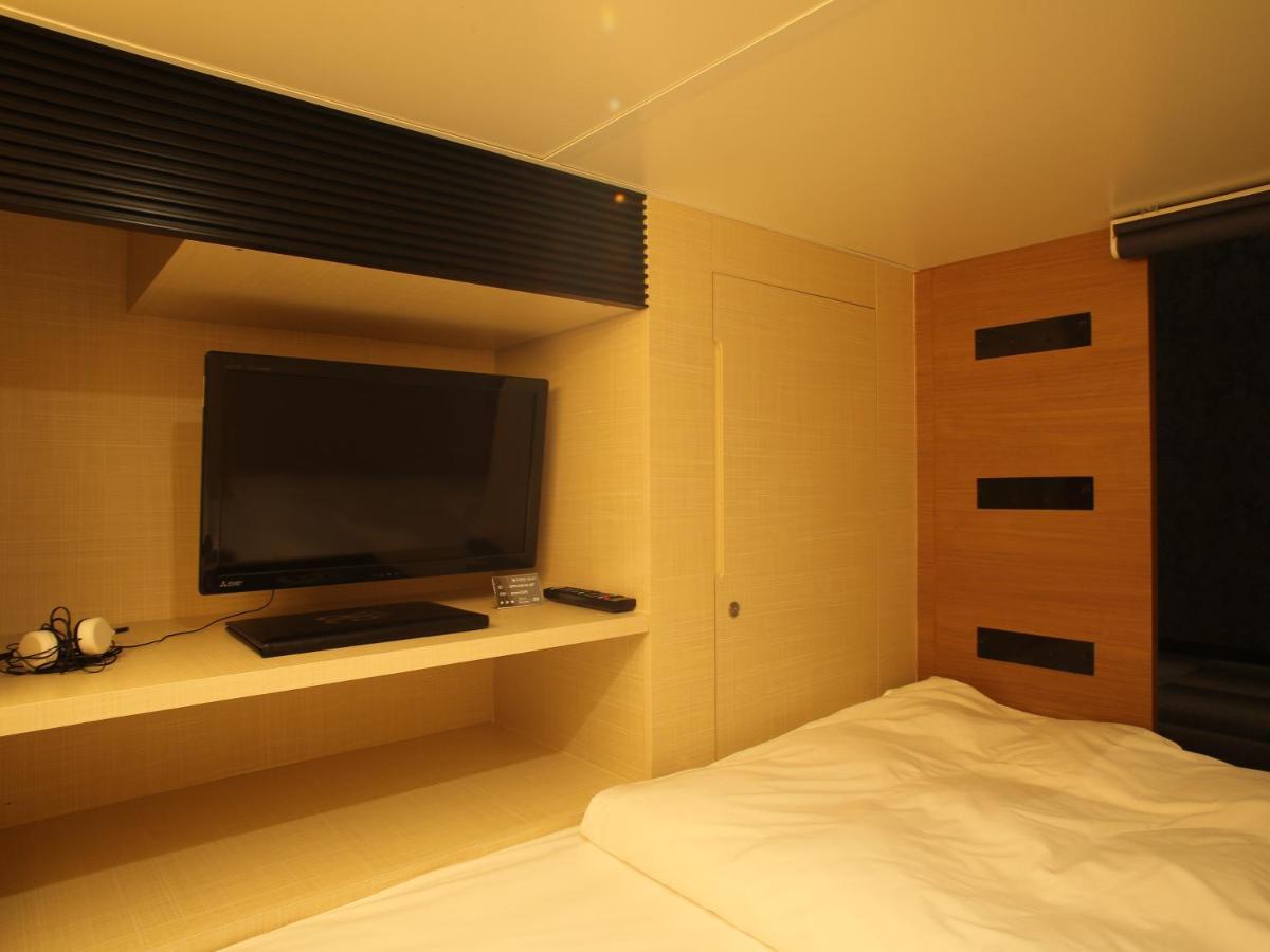 Green Rich Hotel & Capsule Naha - Artificial Hot Spring Futamata Yunohana 外观 照片